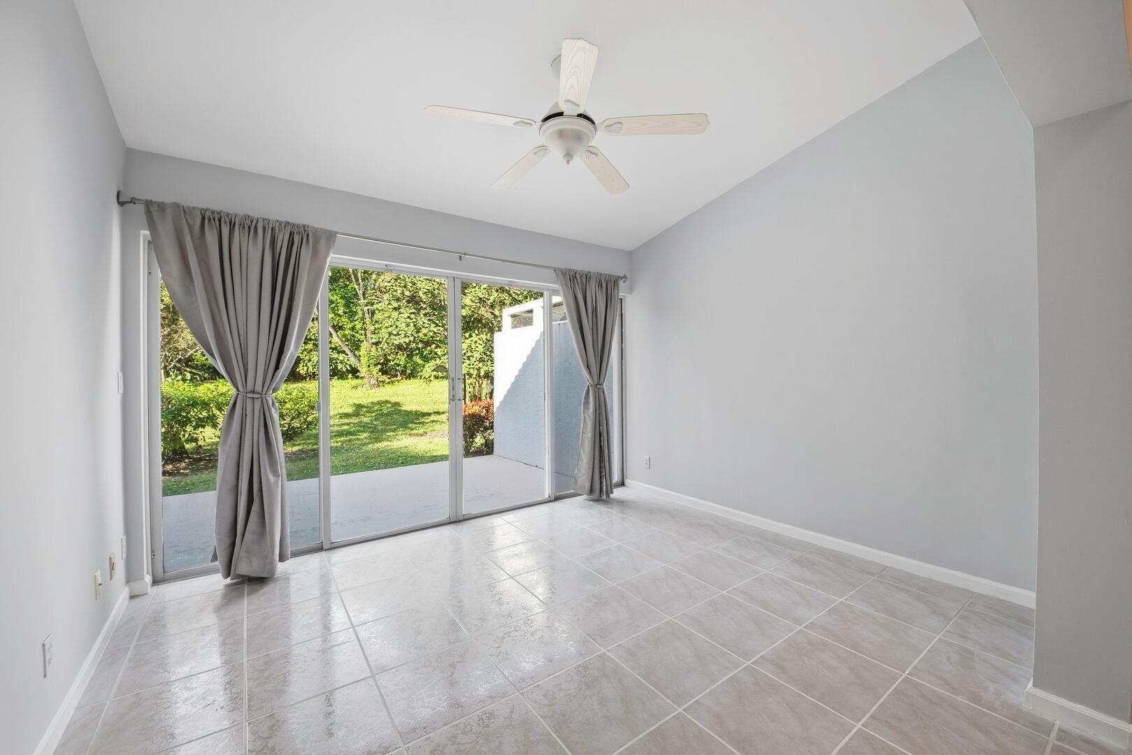 Palm Isles III - Residential