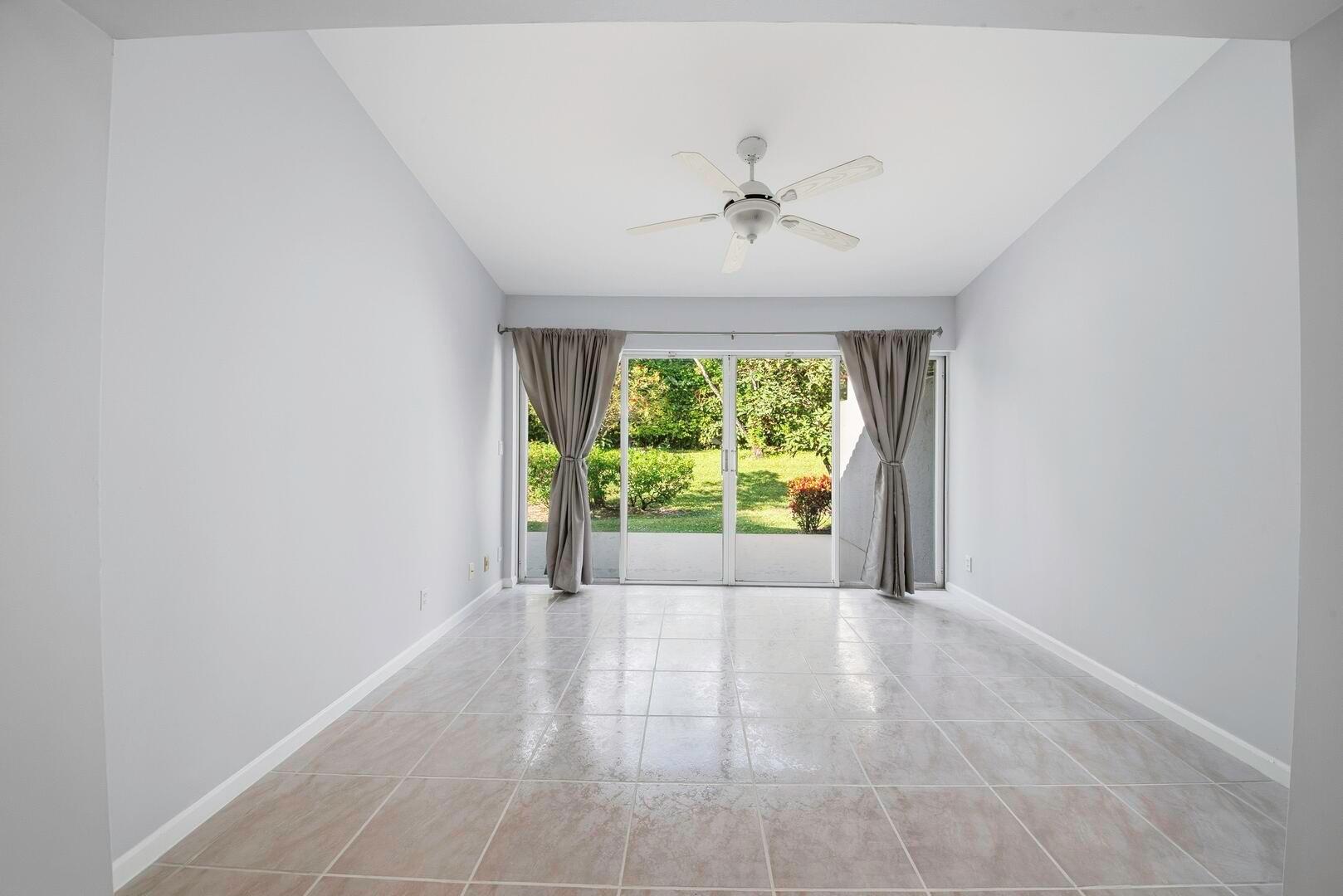 Palm Isles III - Residential