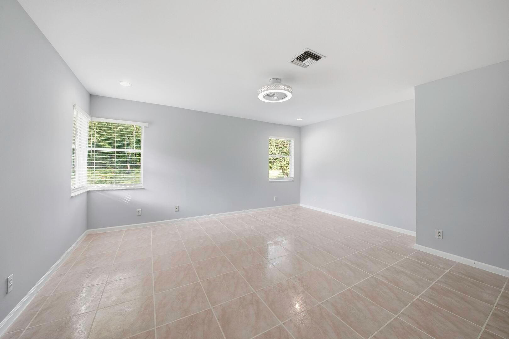 Palm Isles III - Residential