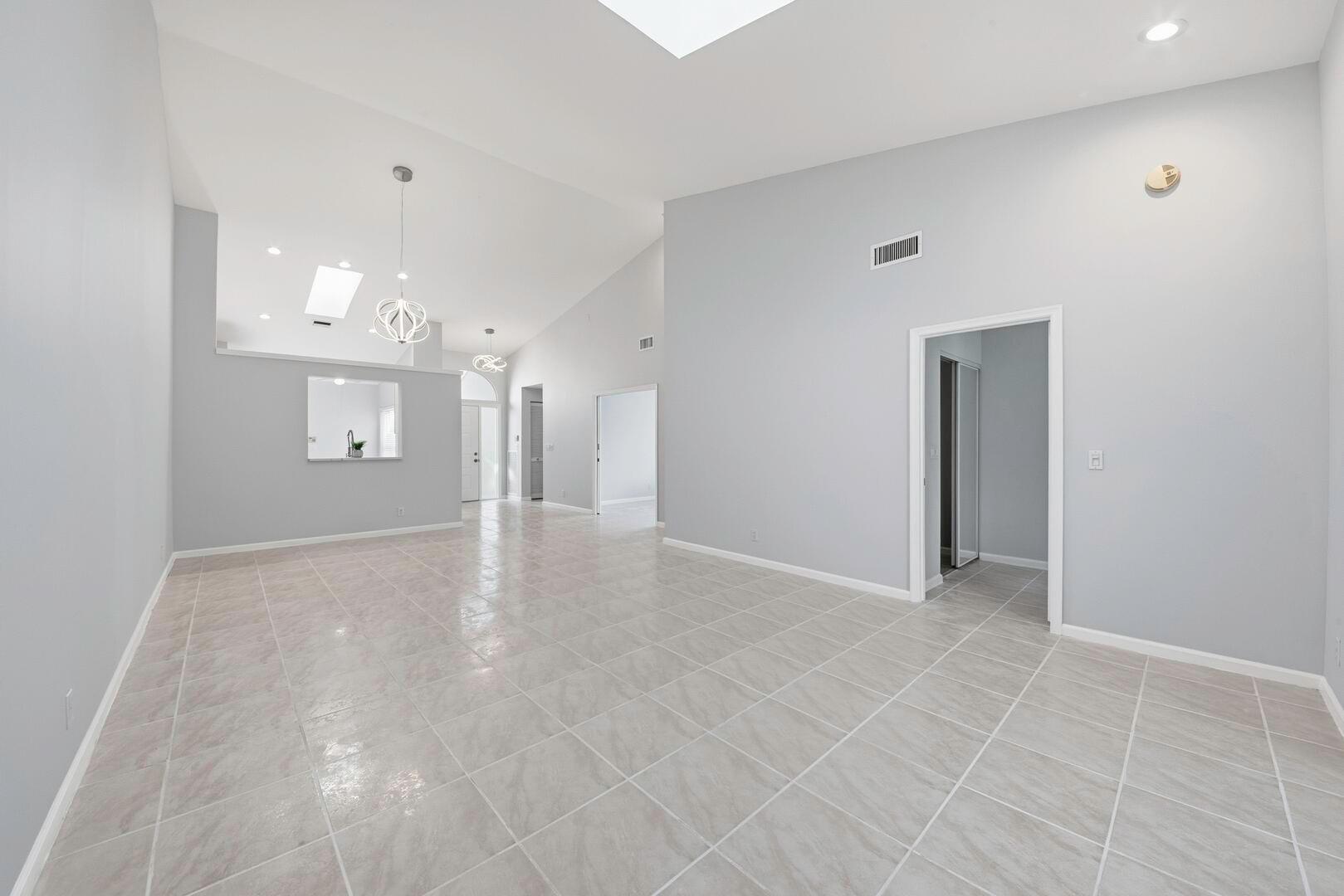 Palm Isles III - Residential