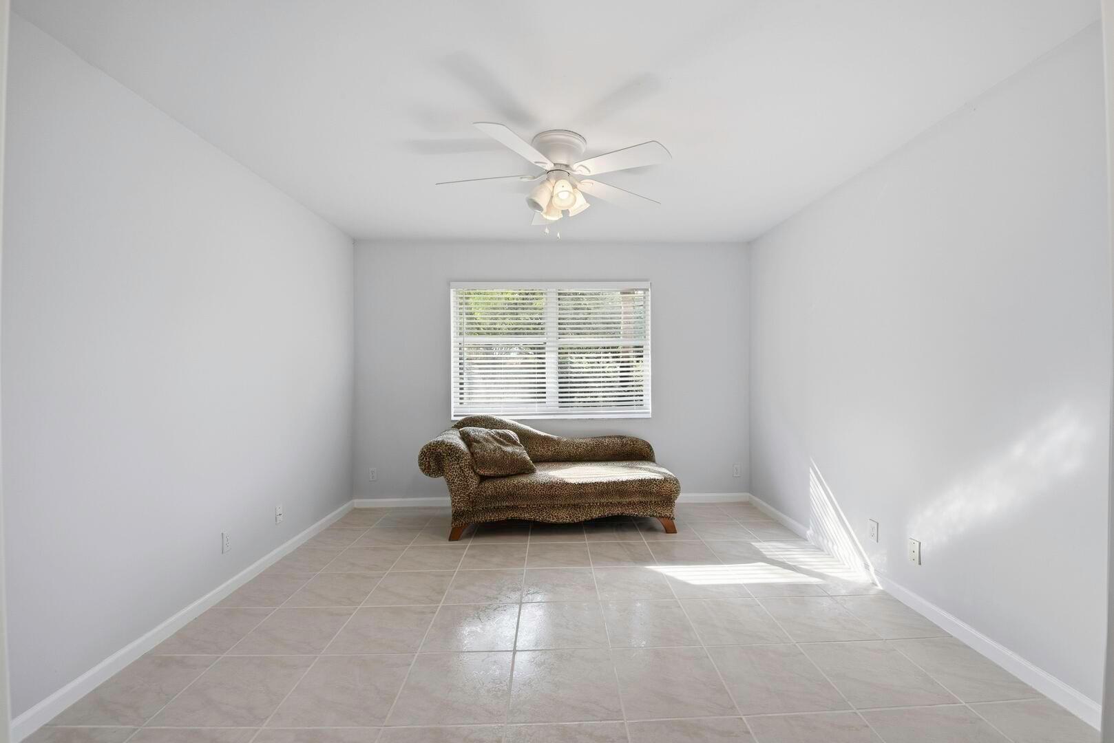 Palm Isles III - Residential