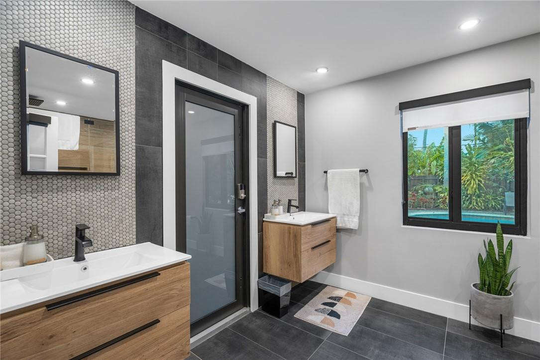 Harold A Keats Add 24-40 - Residential Lease