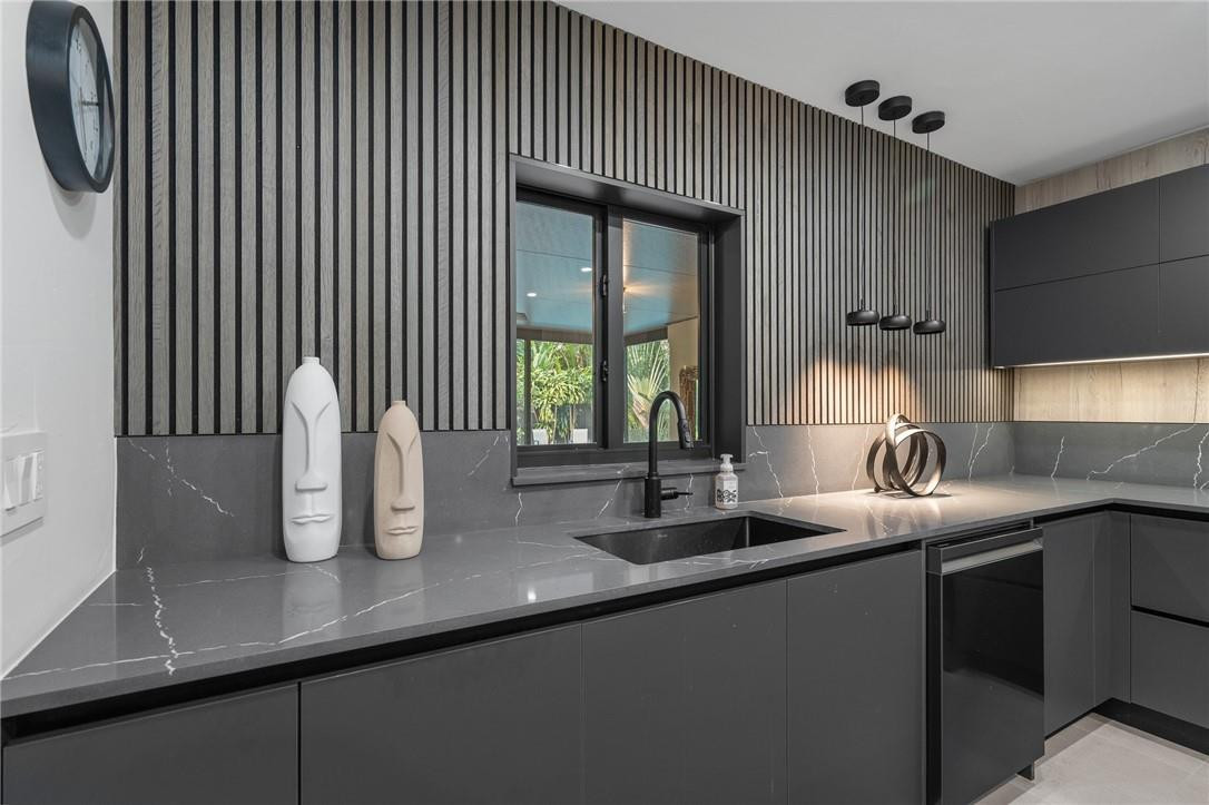 Harold A Keats Add 24-40 - Residential Lease