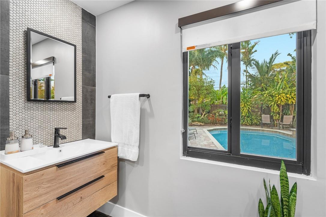 Harold A Keats Add 24-40 - Residential Lease