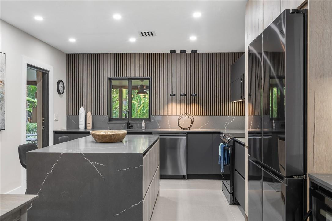 Harold A Keats Add 24-40 - Residential Lease