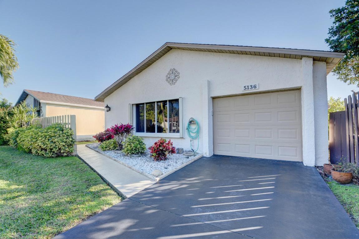 MIRROR LAKES 2 - Residential