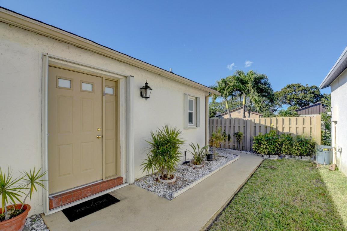 MIRROR LAKES 2 - Residential