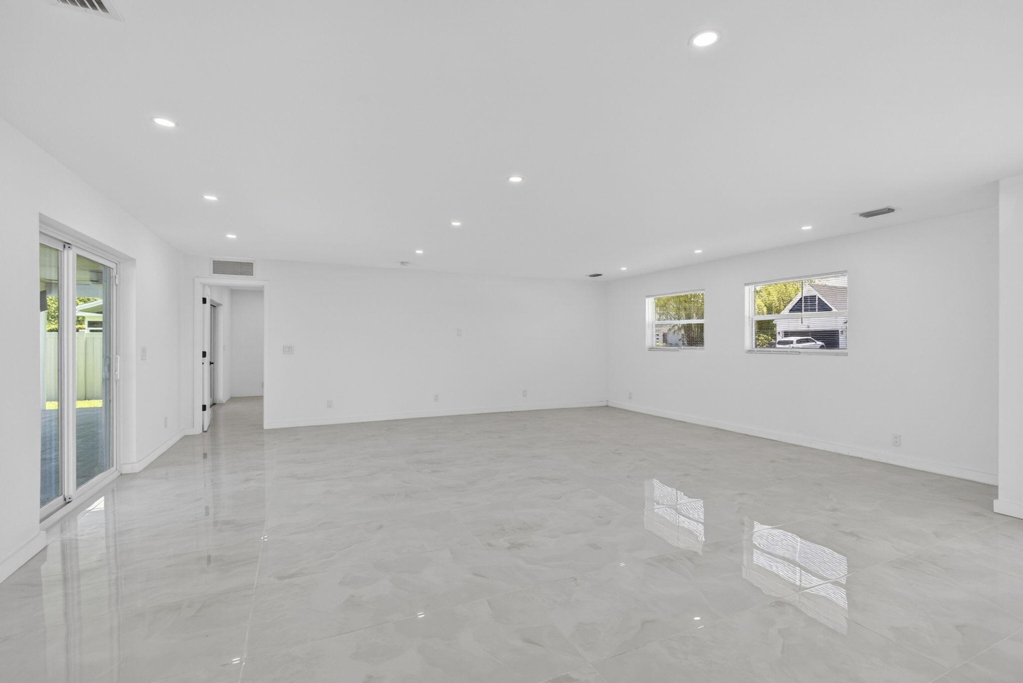 SOUTH SHORE 1 OF WELLINGTON - Residential