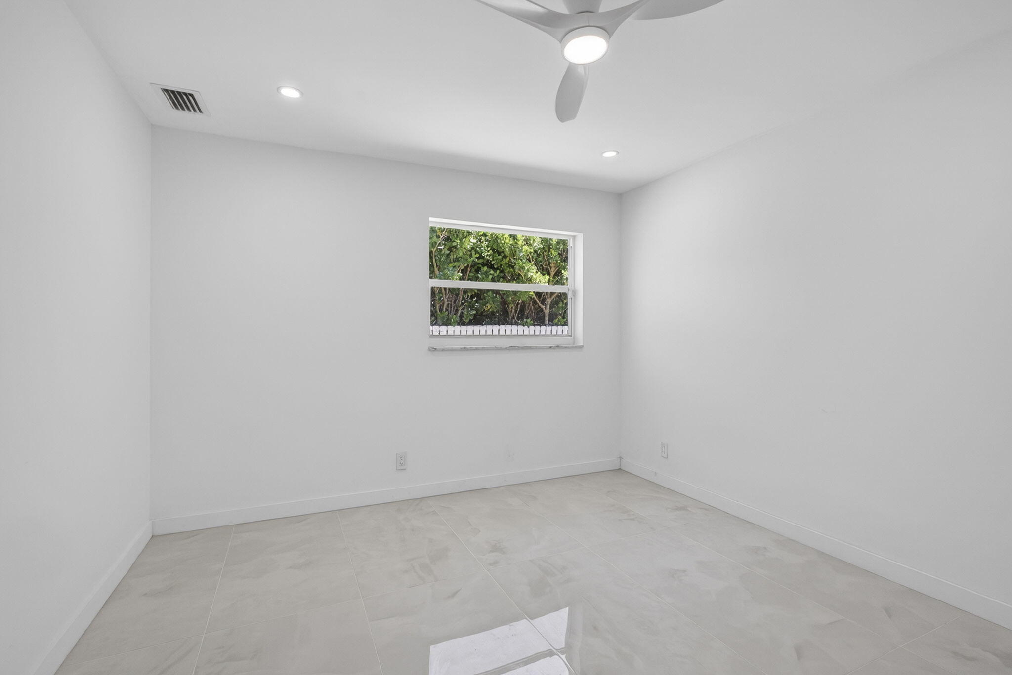 SOUTH SHORE 1 OF WELLINGTON - Residential