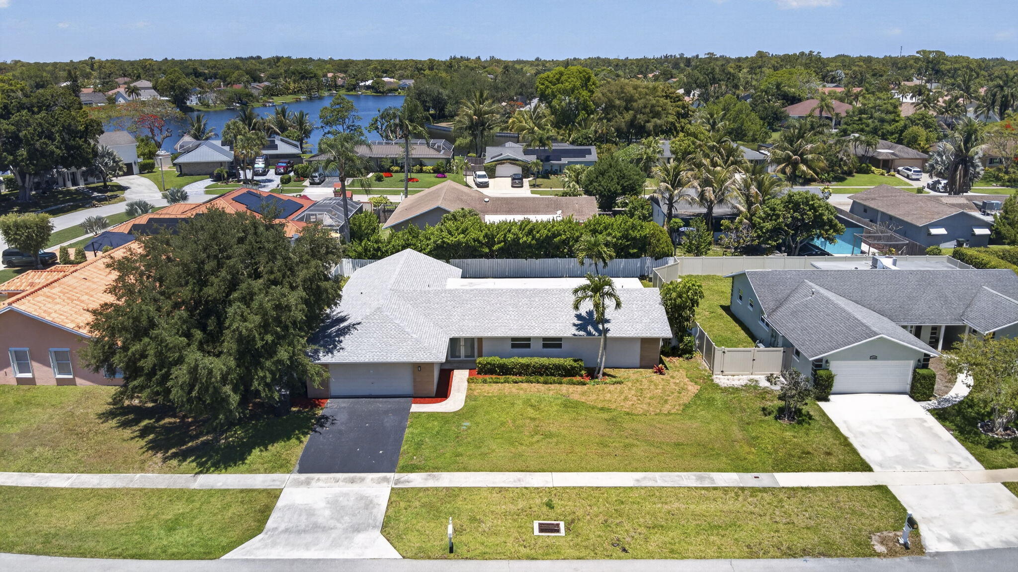 SOUTH SHORE 1 OF WELLINGTON - Residential