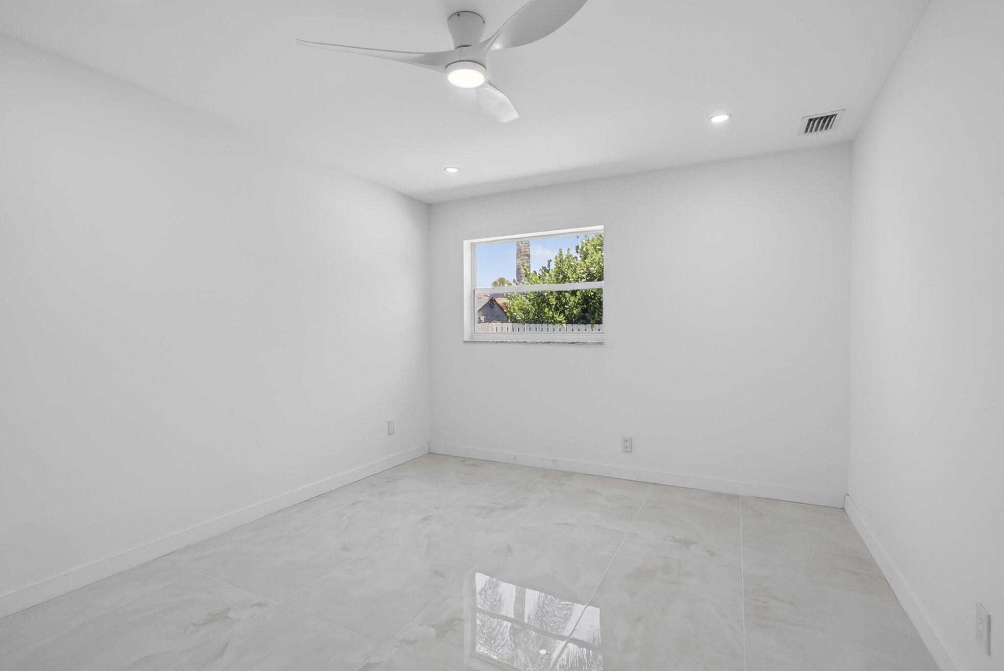 SOUTH SHORE 1 OF WELLINGTON - Residential