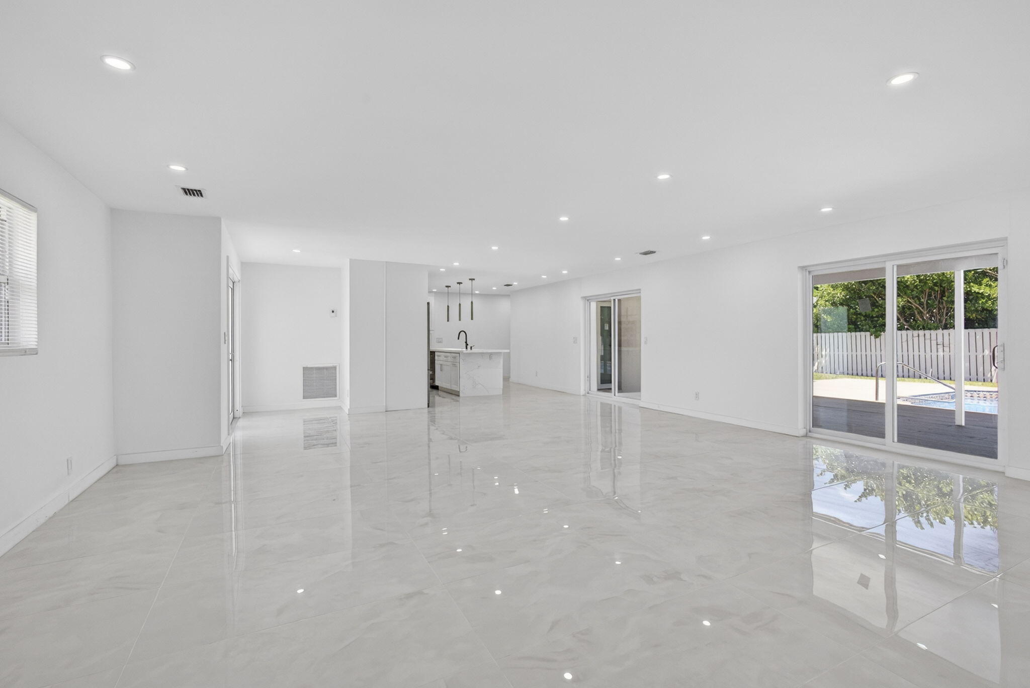 SOUTH SHORE 1 OF WELLINGTON - Residential