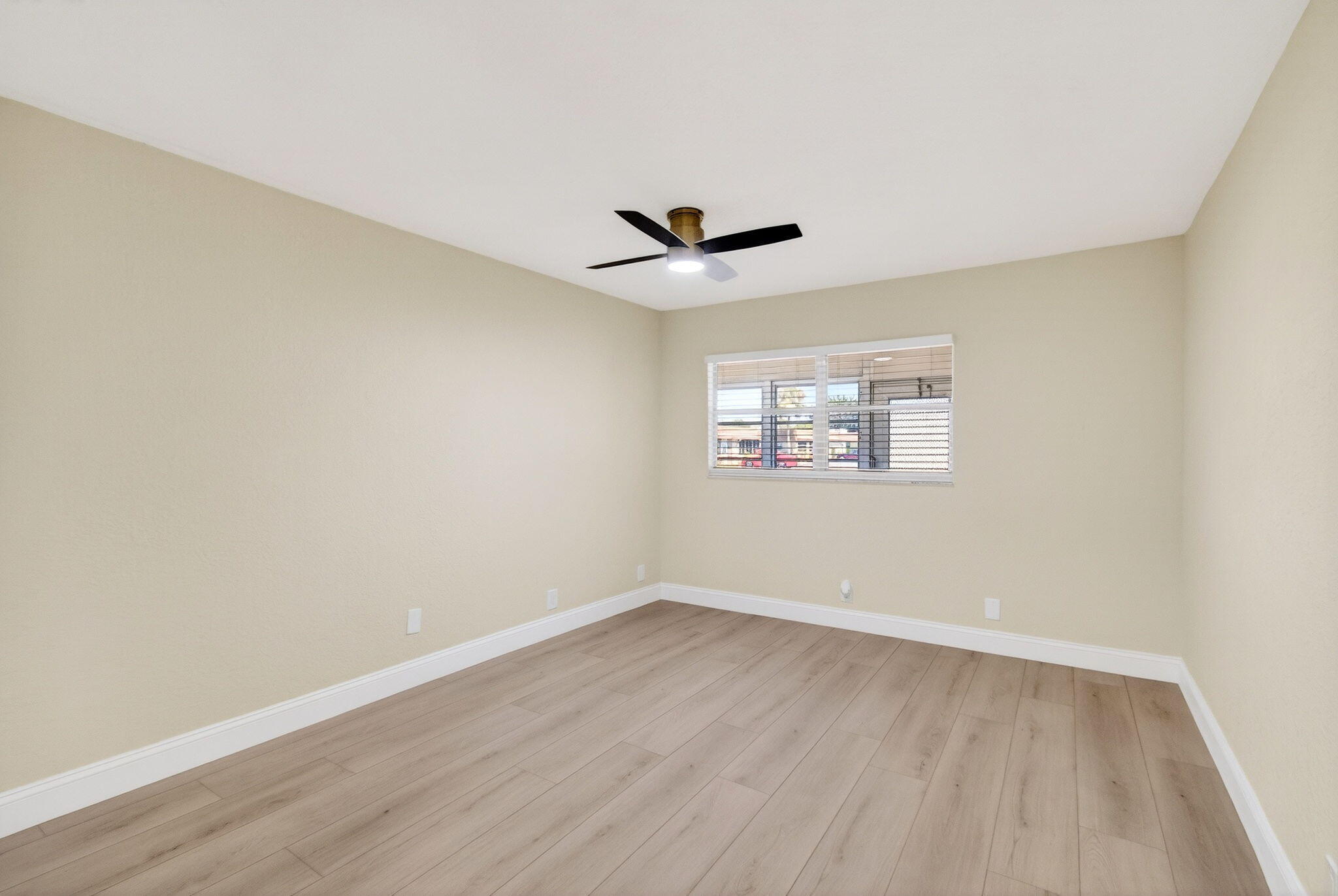 KINGS POINT SEVILLE A THRU O CONDOS - Residential