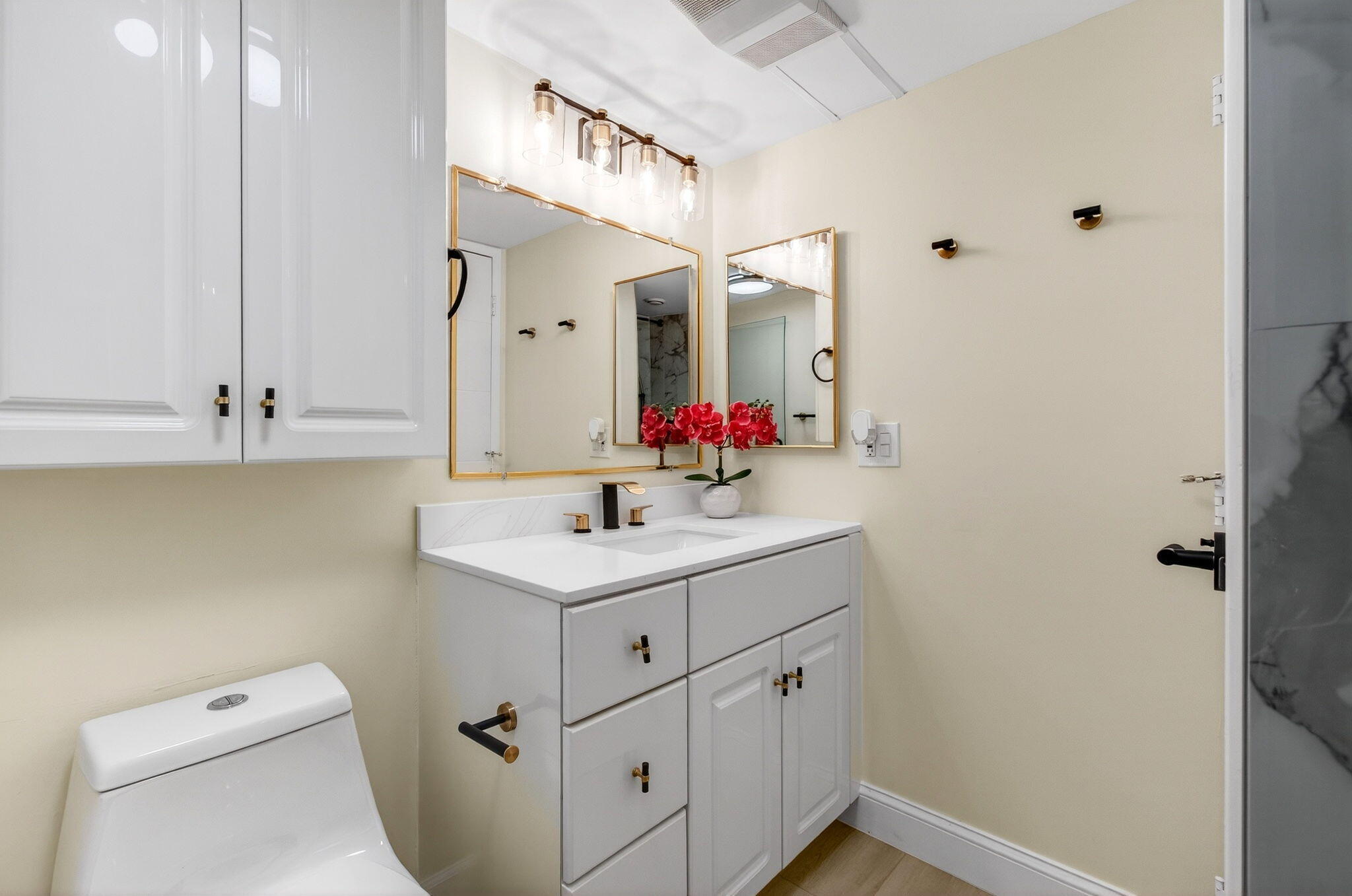 KINGS POINT SEVILLE A THRU O CONDOS - Residential