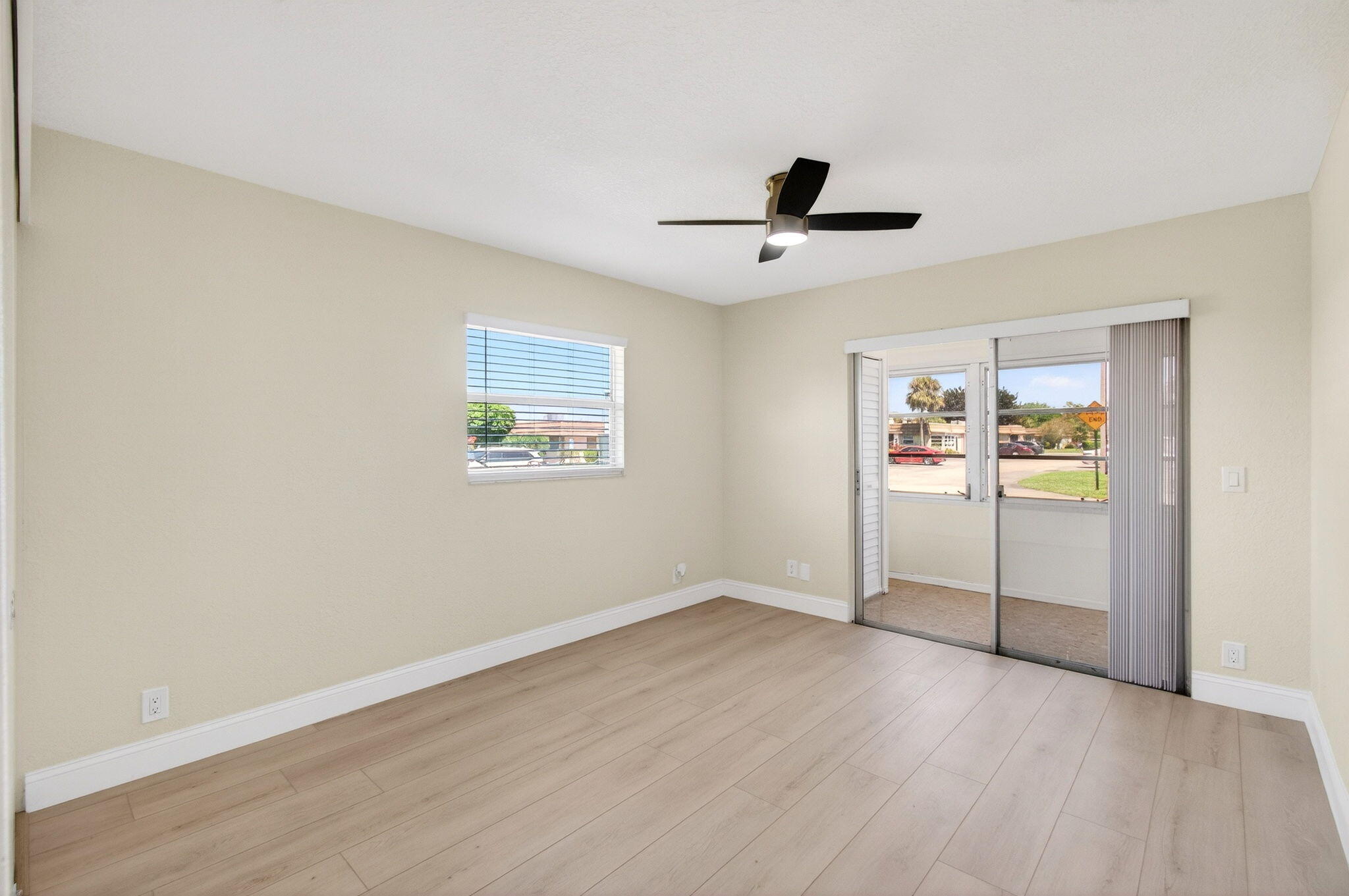 KINGS POINT SEVILLE A THRU O CONDOS - Residential