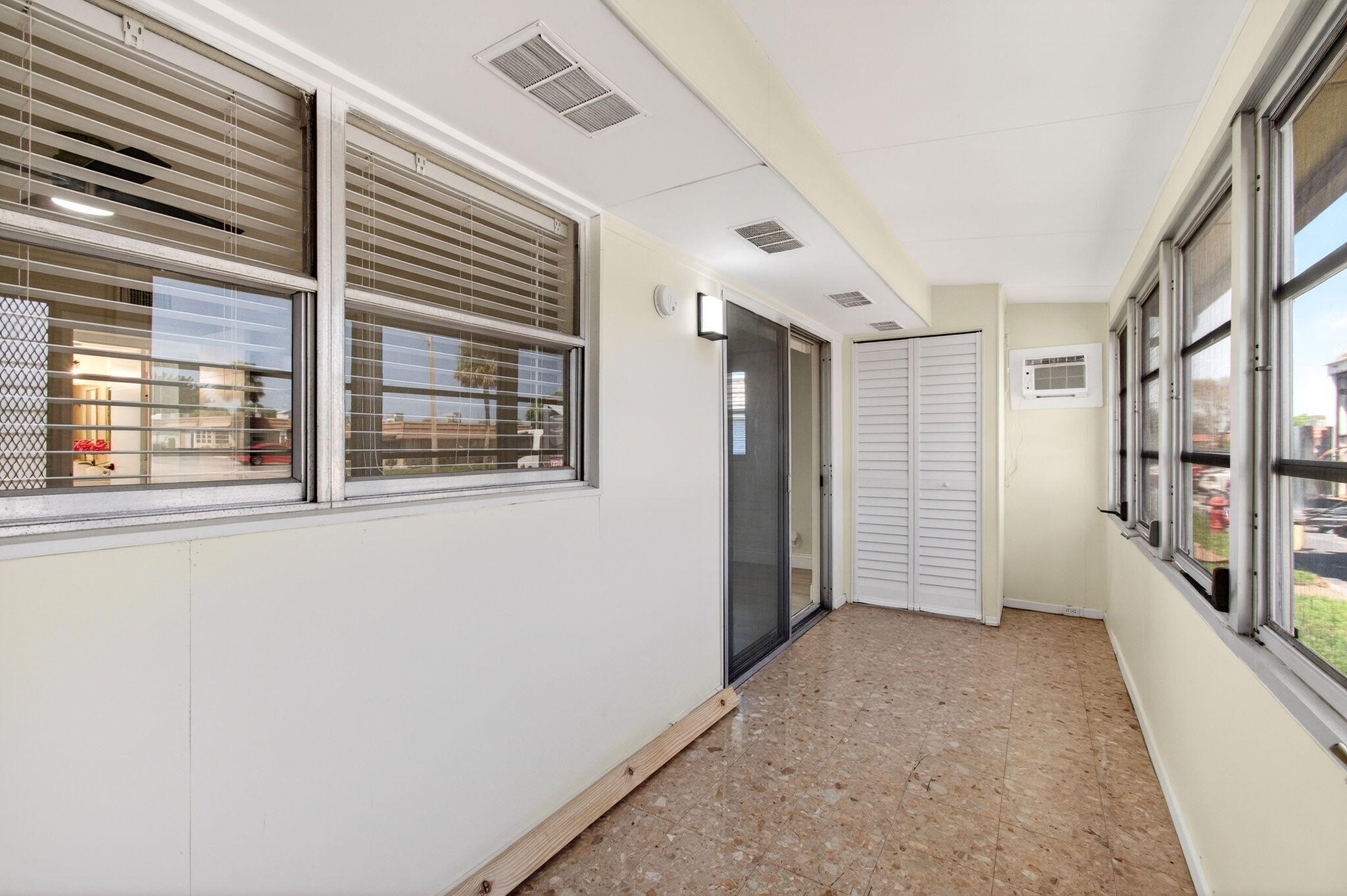 KINGS POINT SEVILLE A THRU O CONDOS - Residential