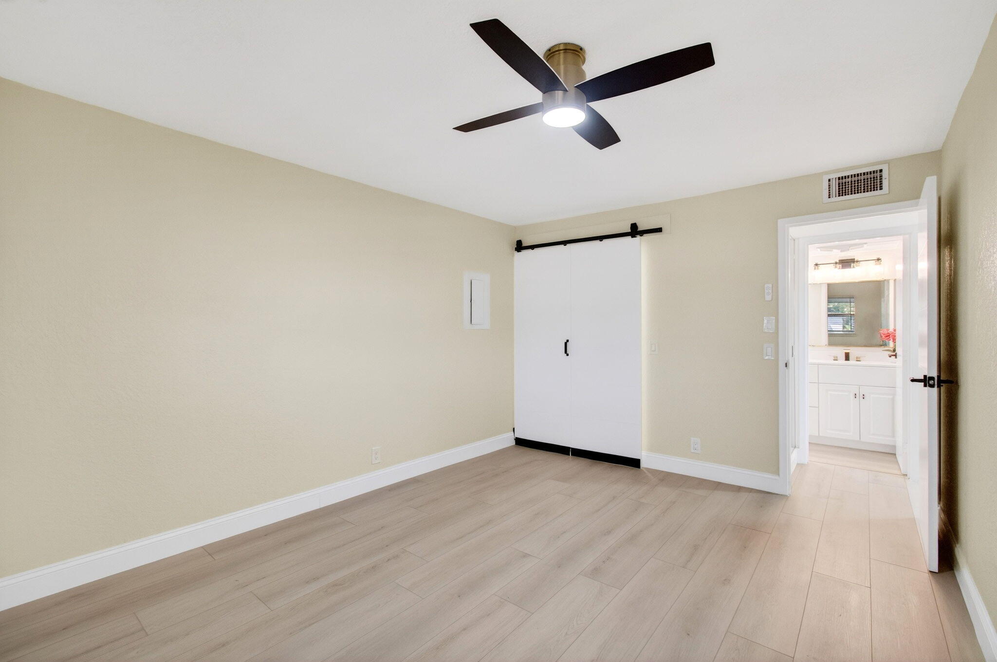 KINGS POINT SEVILLE A THRU O CONDOS - Residential