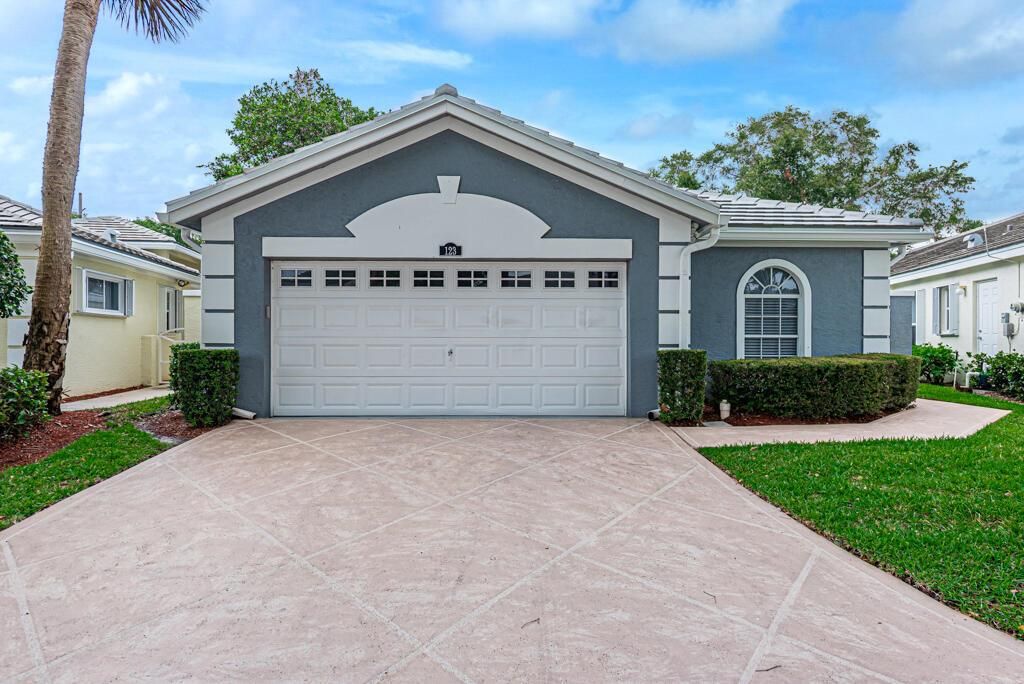 Photo of 123 Harbor Lake Circle Cir, Green Acres, FL 33413 (MLS # R10718167)