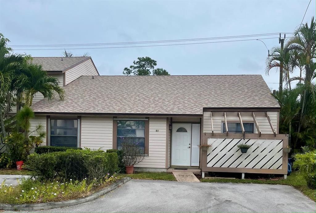 Photo of 118 Sherwood Circle #8d, Jupiter, FL 33458 (MLS # R10758708)