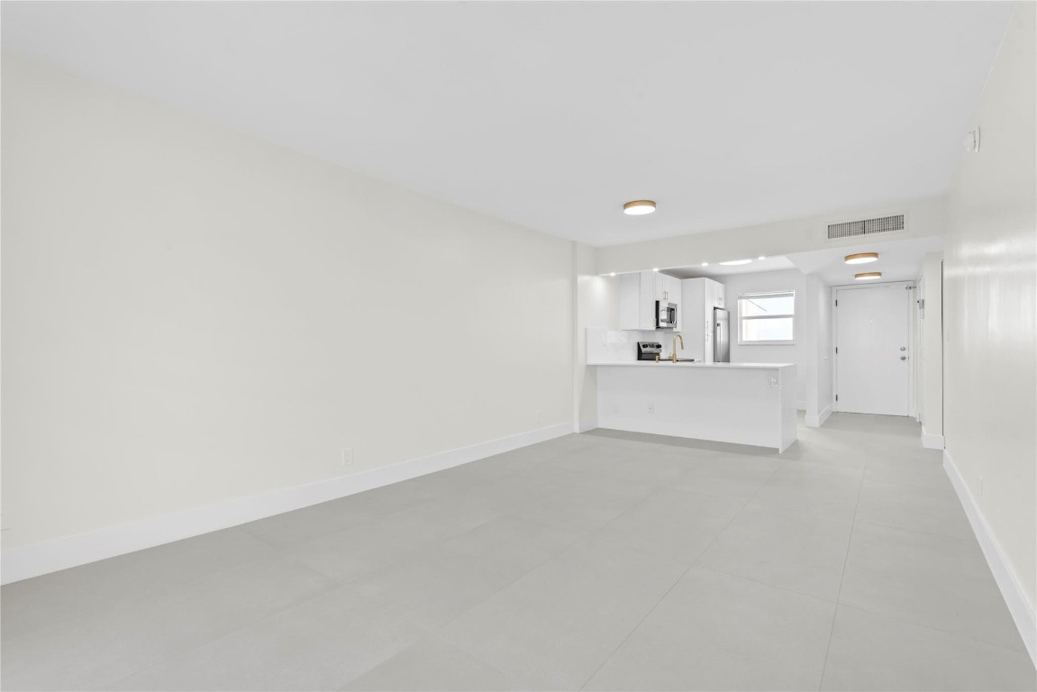 Delphi Towers - Residential Lease