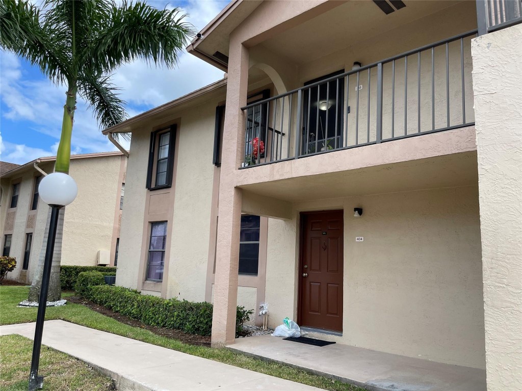 BOCA COVE - Residential