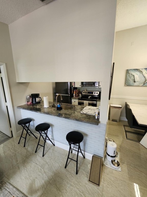 BOCA COVE - Residential