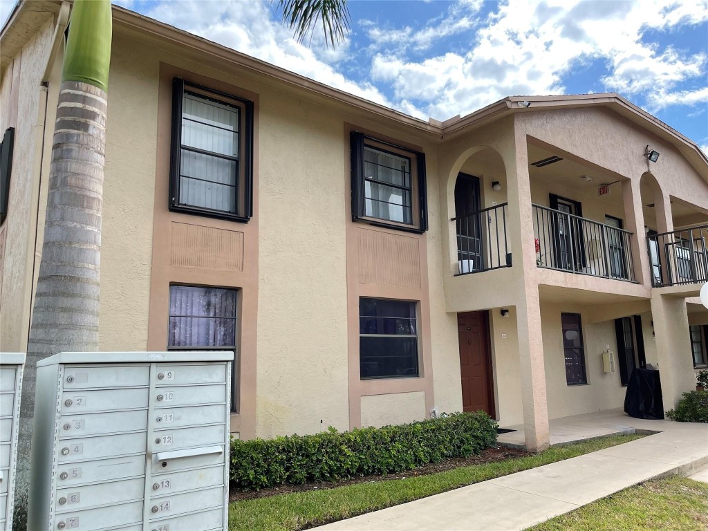 BOCA COVE - Residential