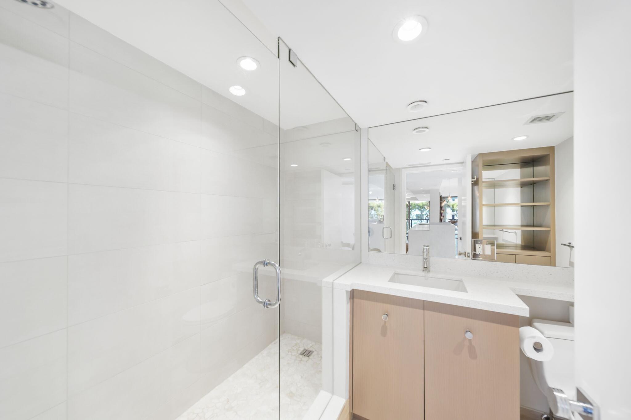 HALCYON OF PALM BEACH - Residential