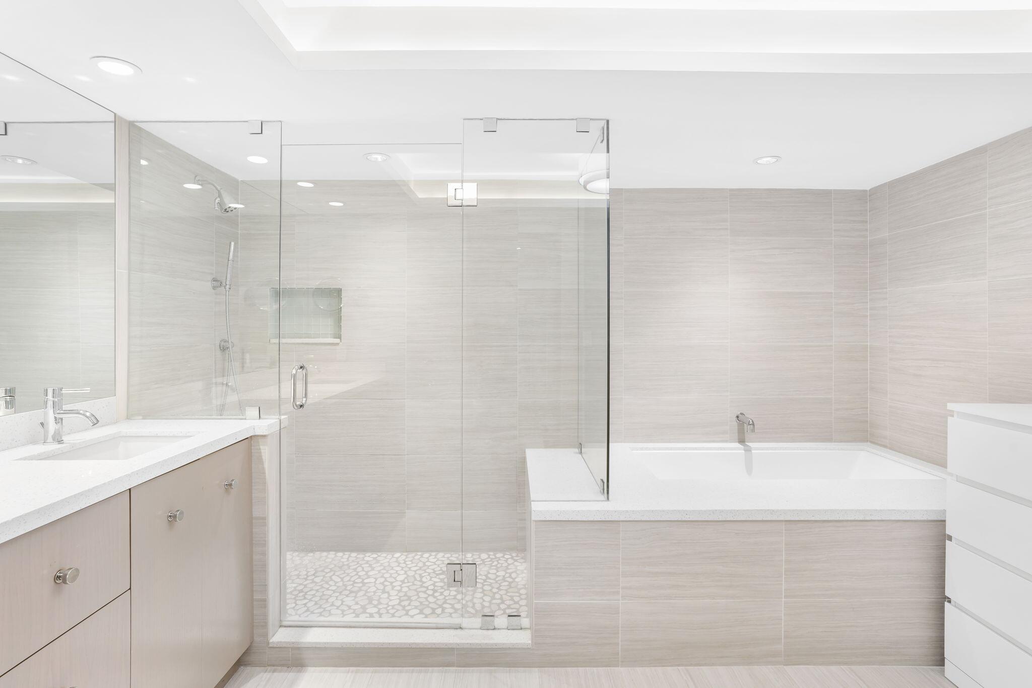 HALCYON OF PALM BEACH - Residential