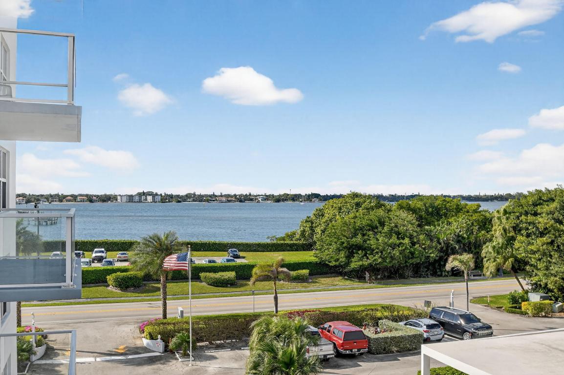 PATRICIAN OF PALM BEACH CONDO - Residential