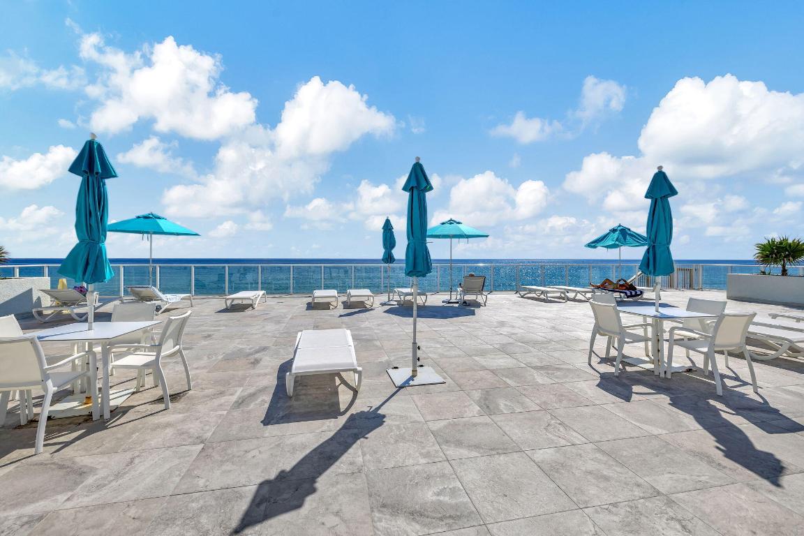 PATRICIAN OF PALM BEACH CONDO - Residential