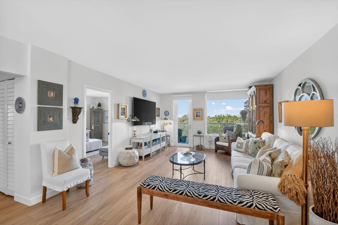 PATRICIAN OF PALM BEACH CONDO - Residential