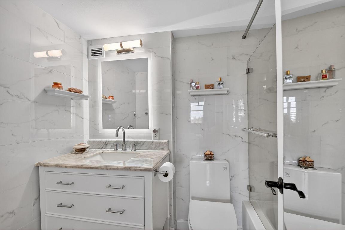 PATRICIAN OF PALM BEACH CONDO - Residential