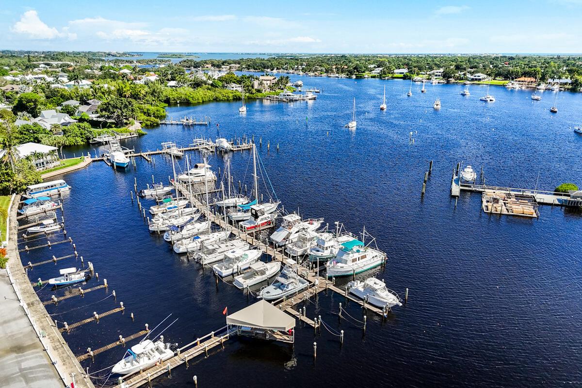 HIDDEN HARBOUR CONDO - Residential