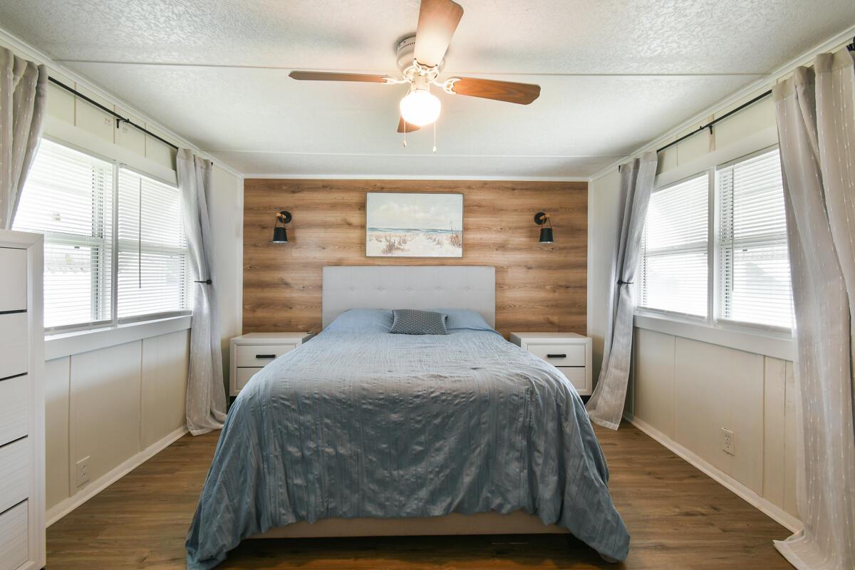 HIDDEN HARBOUR CONDO - Residential