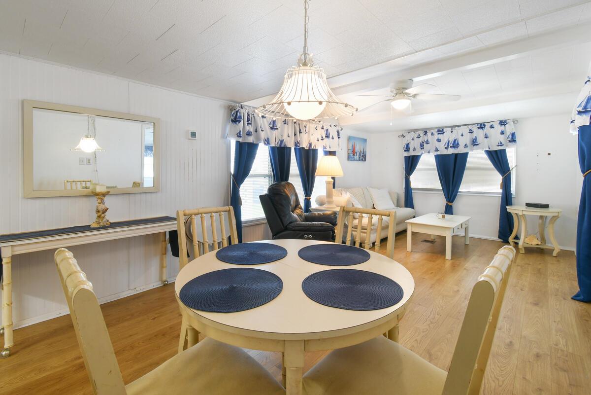 HIDDEN HARBOUR CONDO - Residential