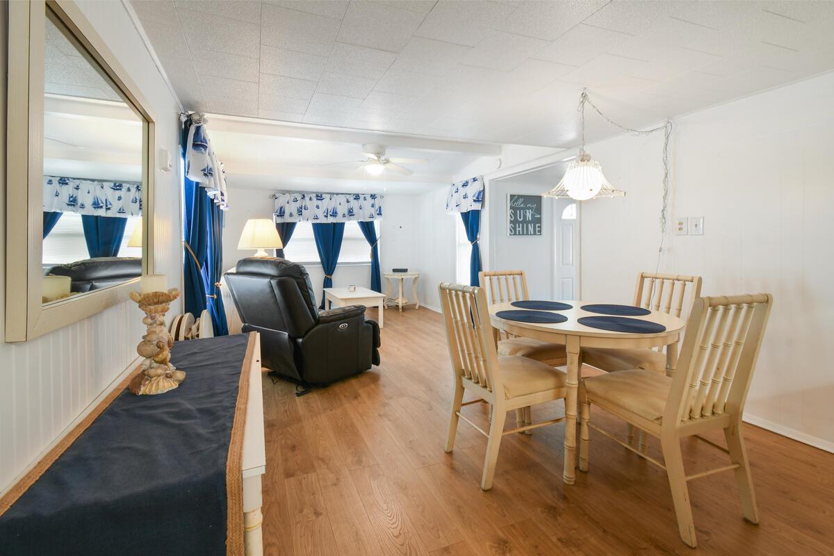 HIDDEN HARBOUR CONDO - Residential