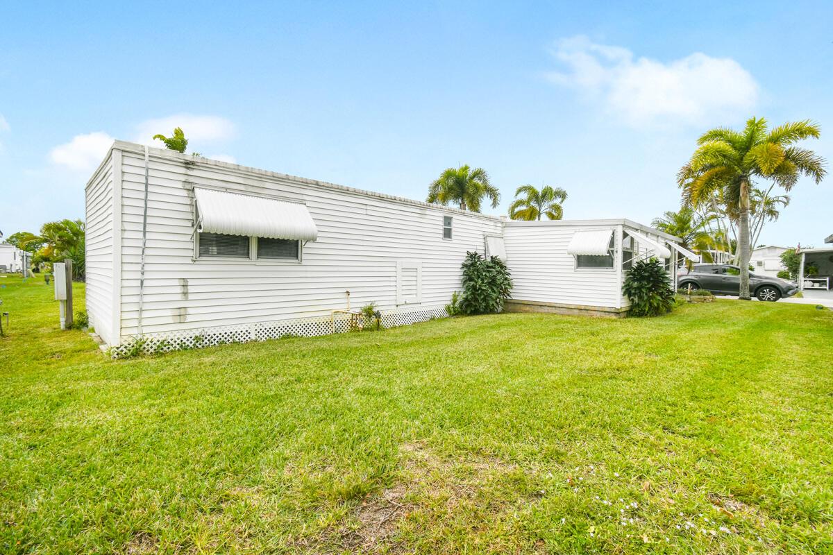 HIDDEN HARBOUR CONDO - Residential