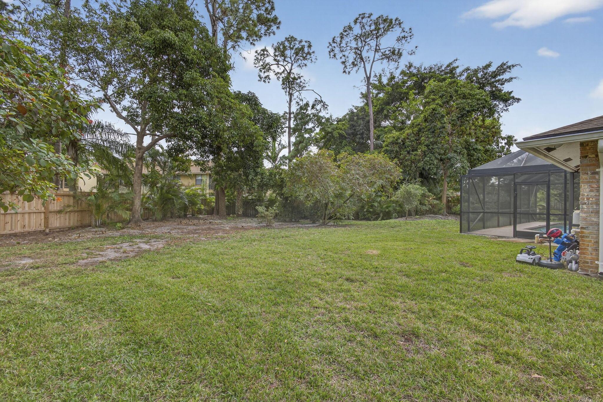 PINEWOOD GROVE OF WELLING - Residential Lease