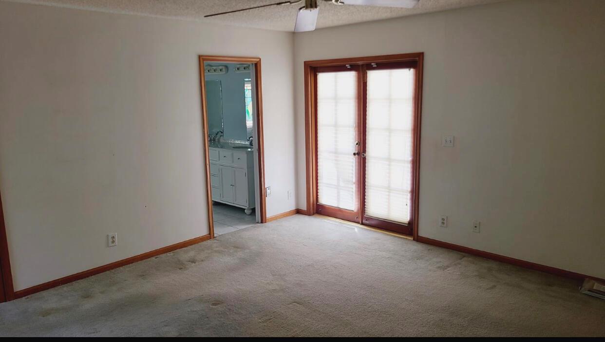 PINEWOOD GROVE OF WELLING - Residential Lease