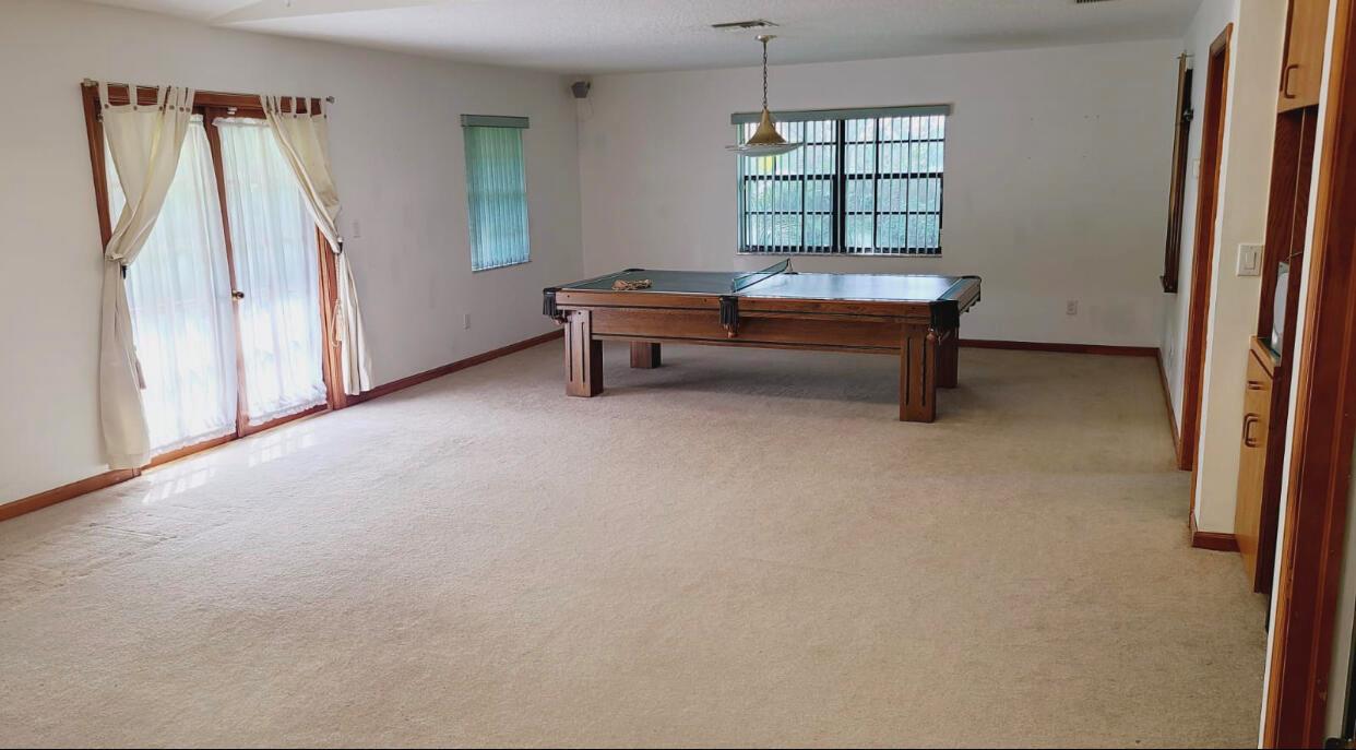 PINEWOOD GROVE OF WELLING - Residential Lease