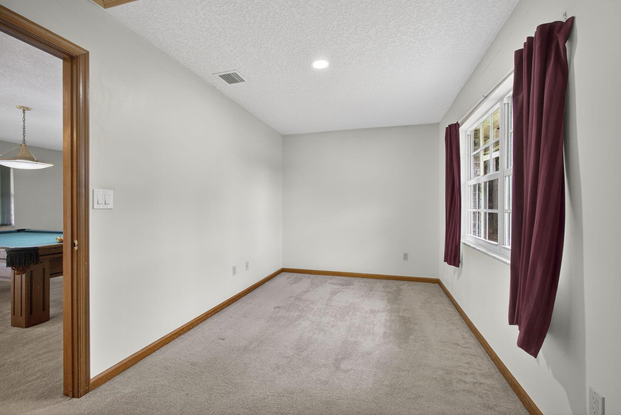 PINEWOOD GROVE OF WELLING - Residential Lease