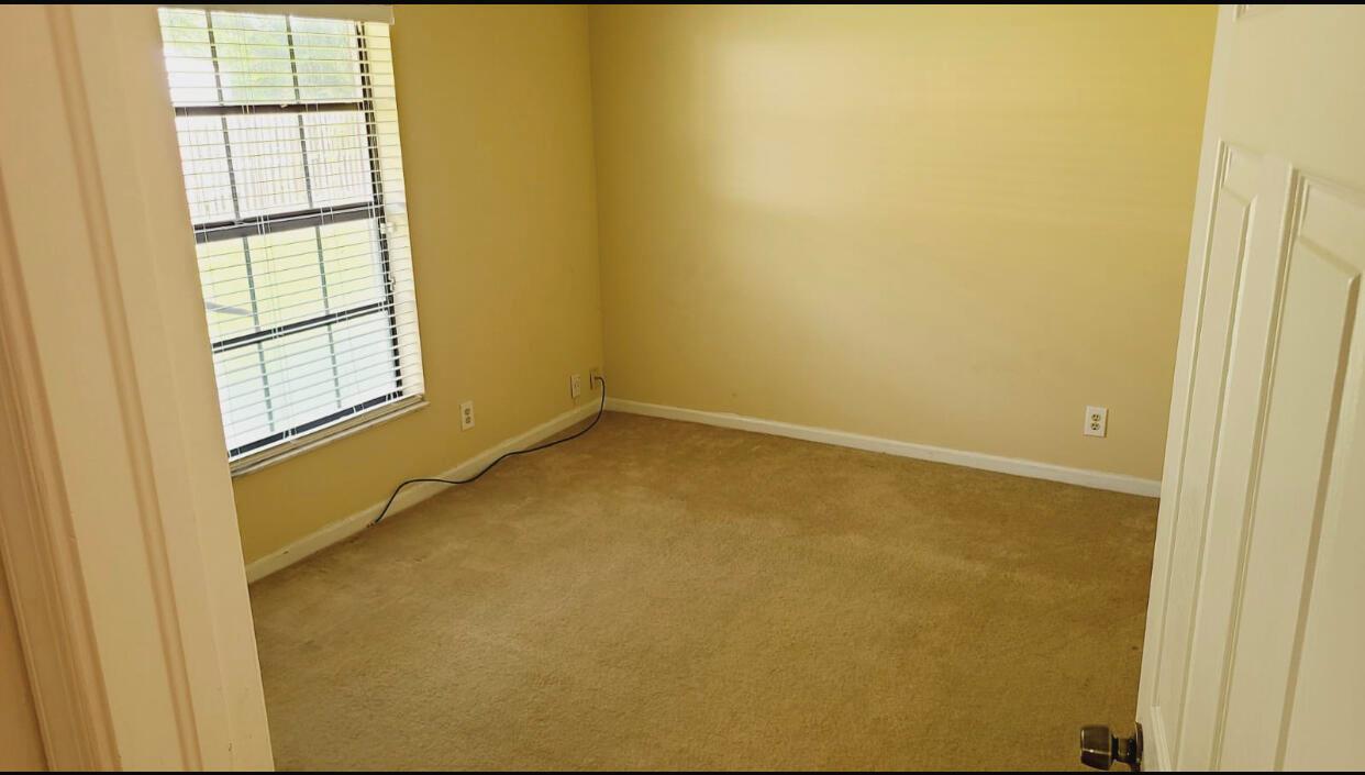 PINEWOOD GROVE OF WELLING - Residential Lease