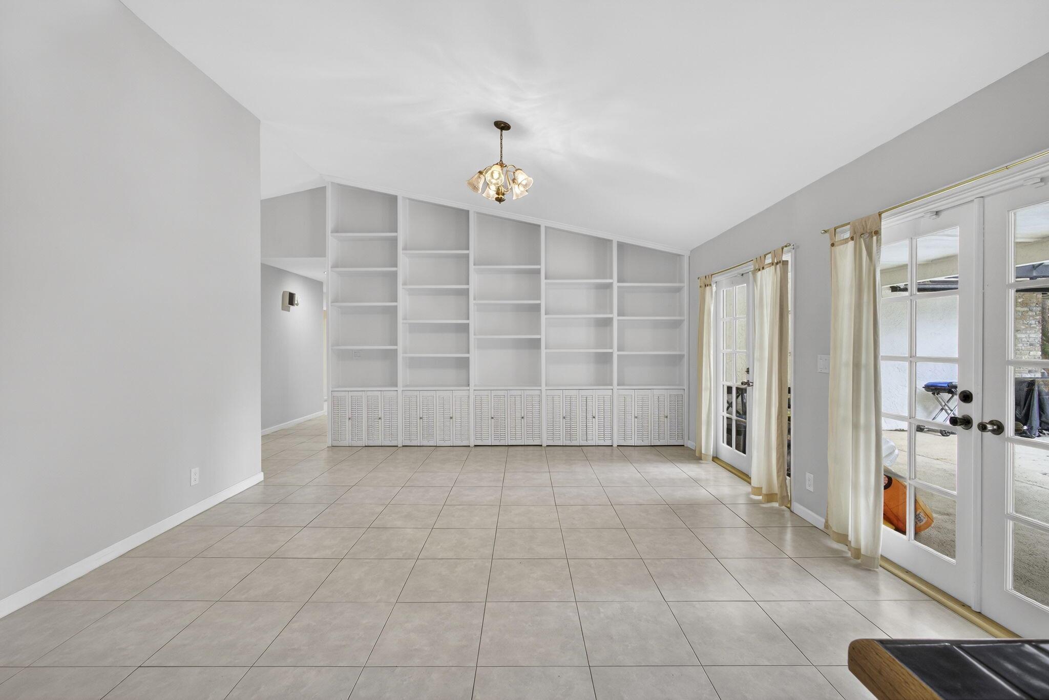 PINEWOOD GROVE OF WELLING - Residential Lease