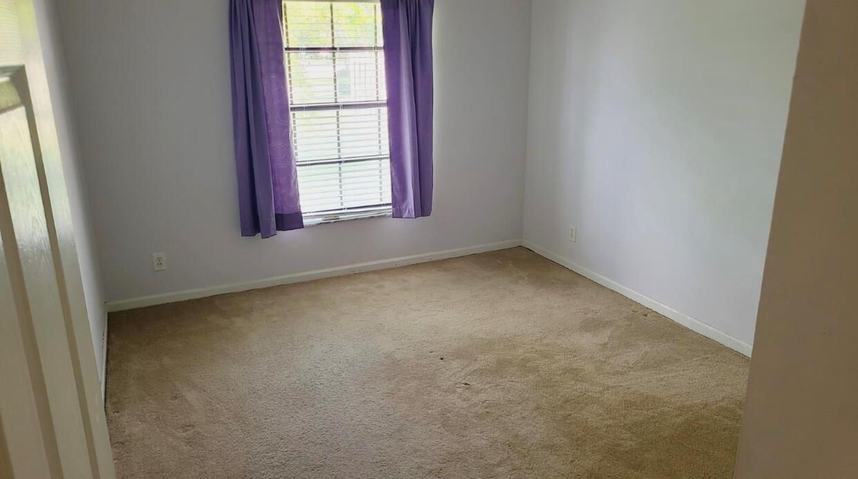 PINEWOOD GROVE OF WELLING - Residential Lease