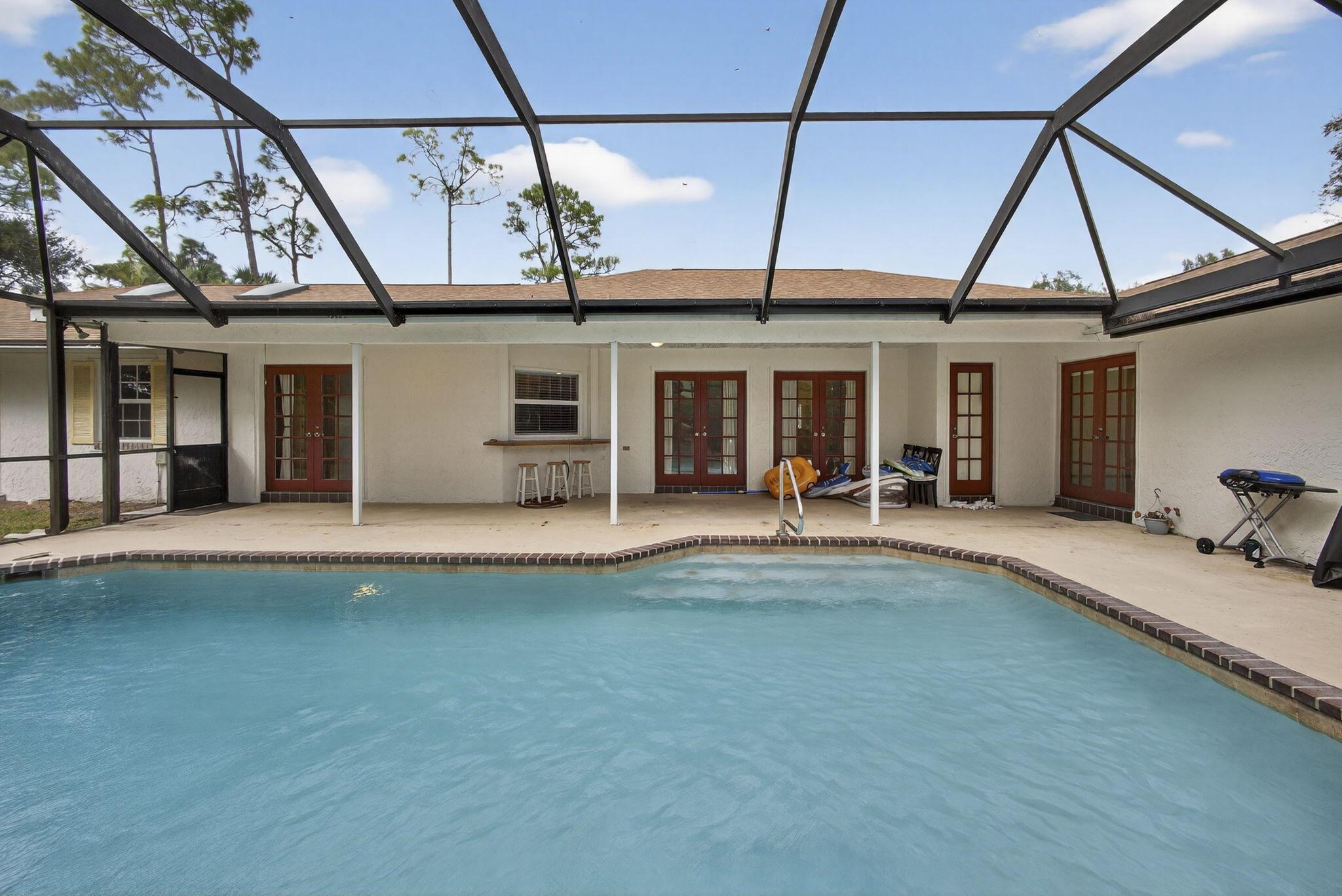 PINEWOOD GROVE OF WELLING - Residential Lease