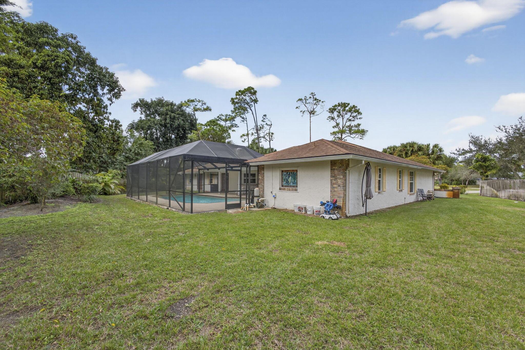 PINEWOOD GROVE OF WELLING - Residential Lease