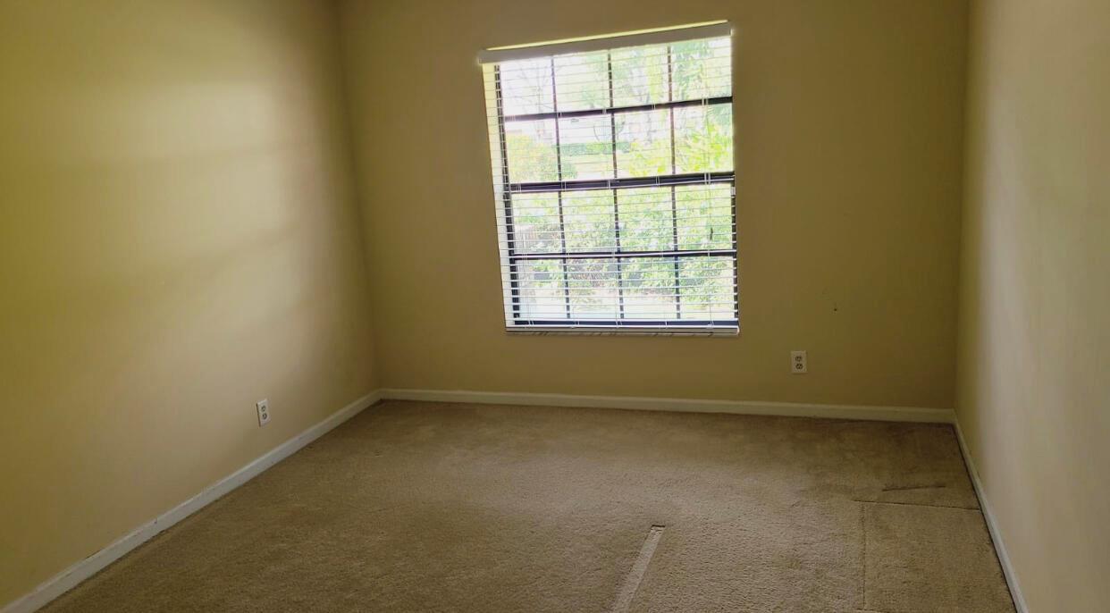 PINEWOOD GROVE OF WELLING - Residential Lease