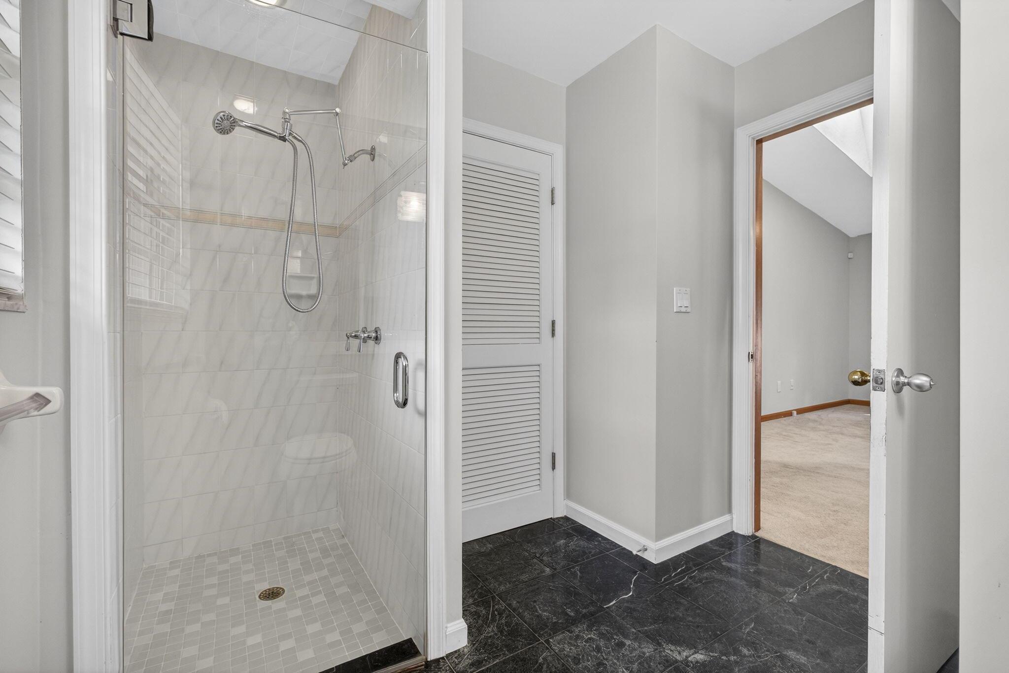 PINEWOOD GROVE OF WELLING - Residential Lease