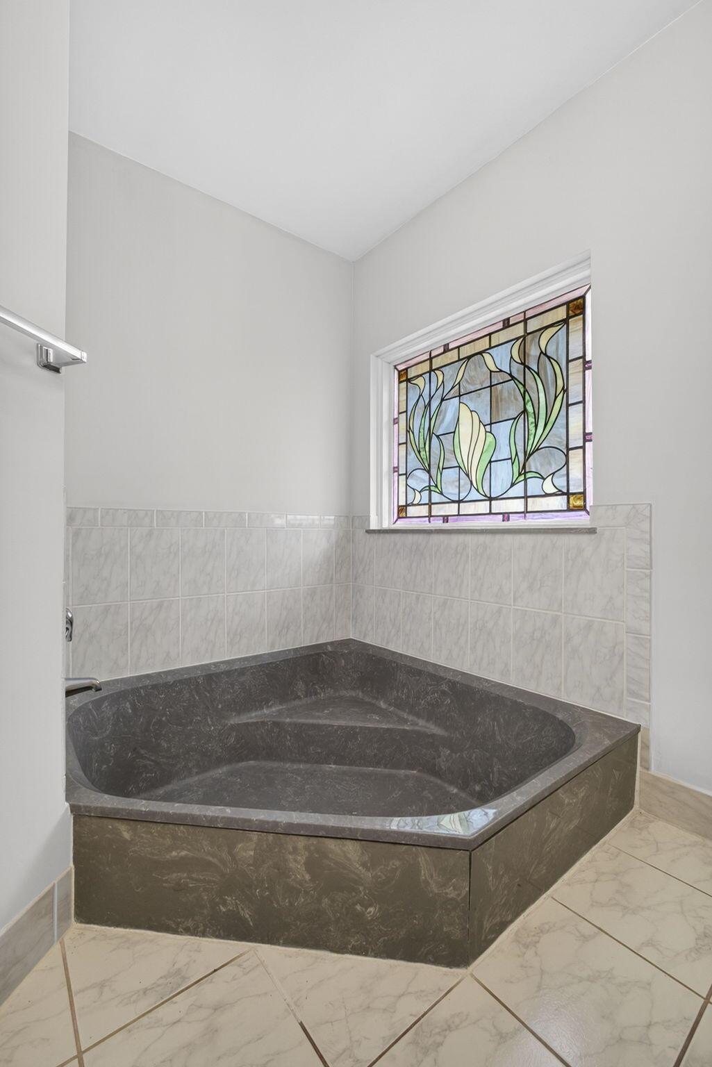 PINEWOOD GROVE OF WELLING - Residential Lease